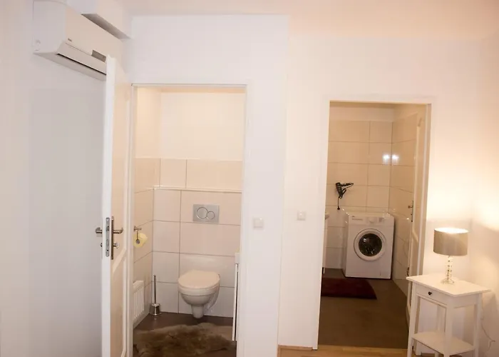 Der Terrassen-Rueckzugsort L T41 Bécs